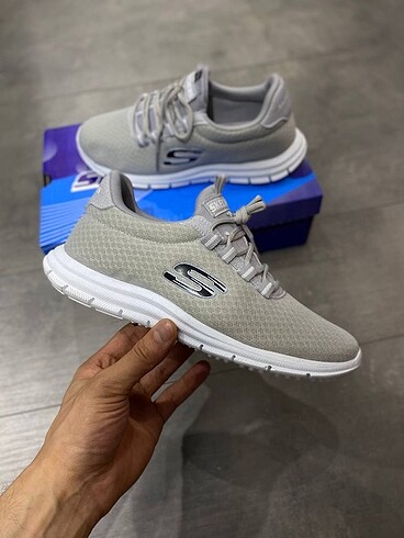 Skechers