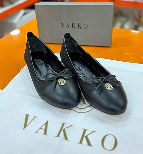 Vakko Vakko babet