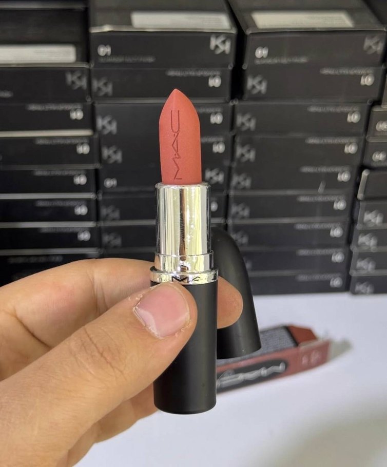 MAC Mat Ruj 616 Taupe - Görsel 2