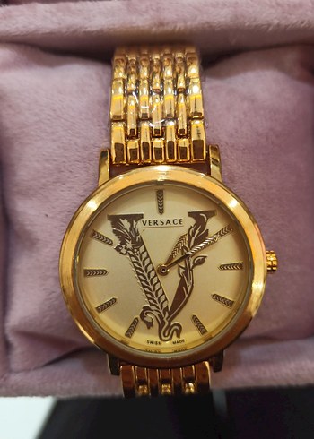 Versace Altın Renk Klasik Kadın Saati