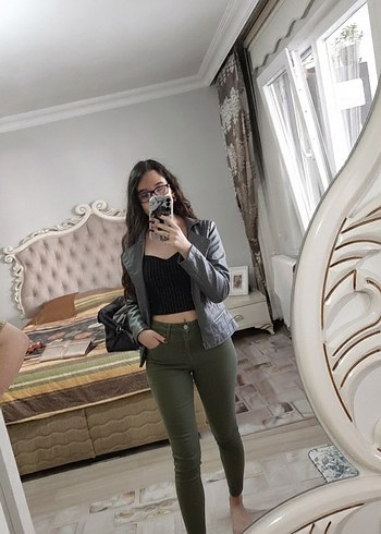 l Beden Dik Çizgili Siyah crop