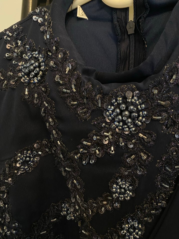 Lacivert İşlemeli Uzun Kollu Abiye Elbise - Görsel 4