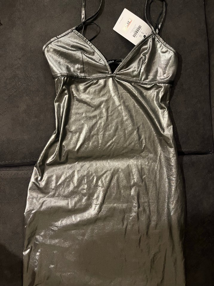 Bershka Uzun Askılı Elbise - Görsel 4