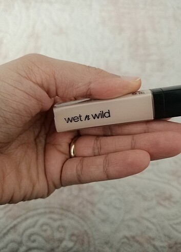 Beden Göz altı kapatıcısı concealer