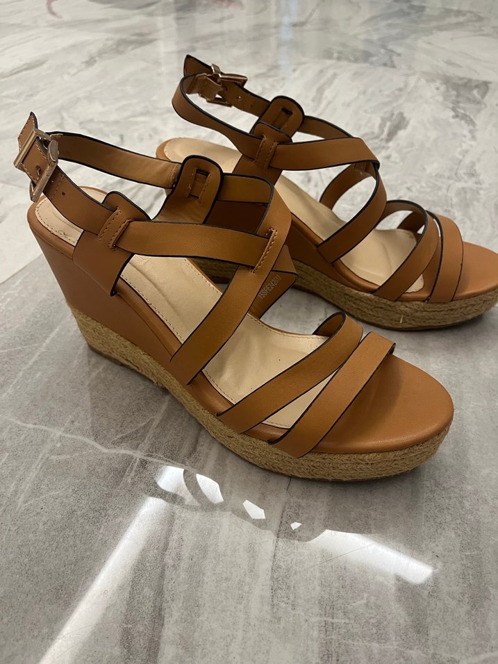 Derimod Dolgu Topuklu Sandalet - Görsel 2