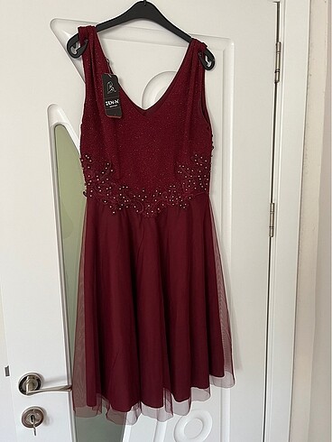 Bordo kısa abiye elbise - Görsel 2