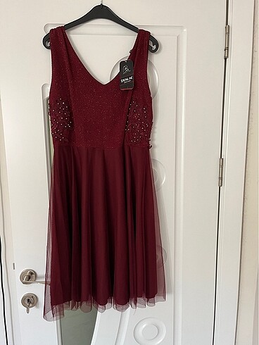 Bordo kısa abiye elbise - Görsel 6