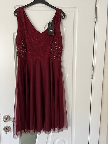 Bordo kısa abiye elbise - Görsel 7