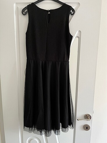 Siyah simli inci detaylı kısa abiye elbise - Görsel 5