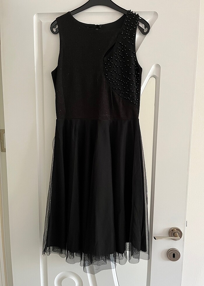 Siyah simli inci detaylı kısa abiye elbise - Görsel 3