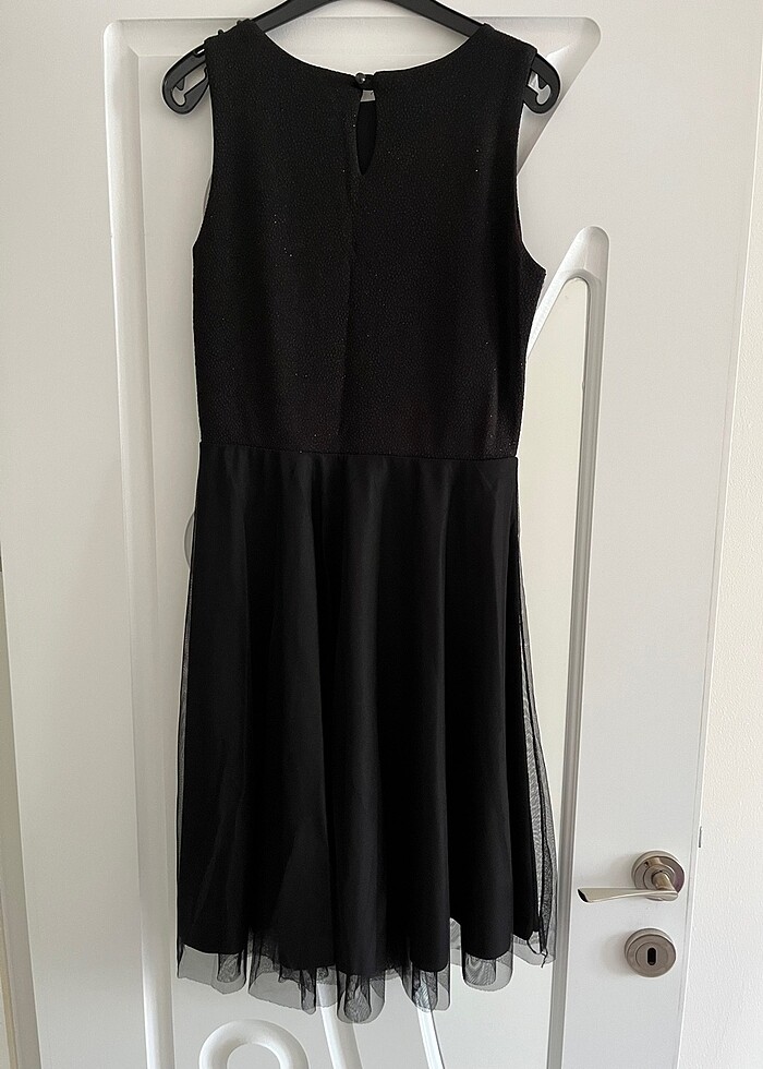 Siyah simli inci detaylı kısa abiye elbise - Görsel 5