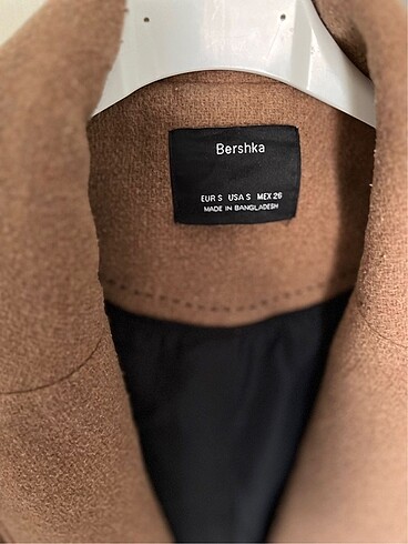 s Beden Bershka kaban