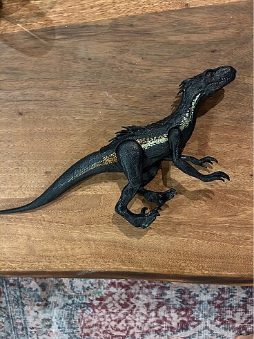  Jurassic world indaraptor