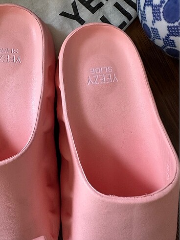 Adidas Yeezy terlik