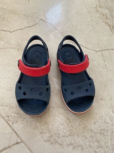 25 Beden lacivert Renk Crocs sandalet