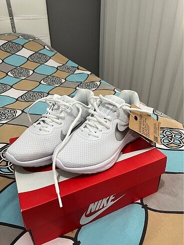 Nike nike revolution 6 nn