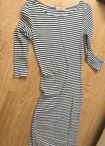 Bershka elbise