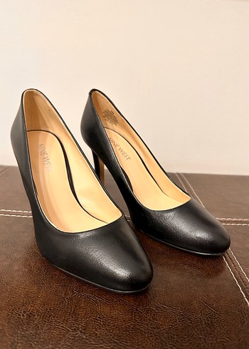 Nine West 35