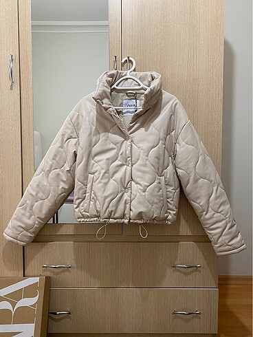 Zara Deri Mont