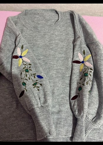 Nakışlı Gri Kadın Örgü Kazak - Görsel 2