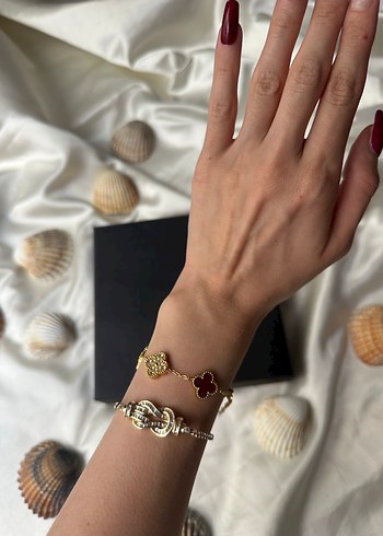 Van Cleef & Arpels Zincir Detaylı Altın Renkli Van Cleef Bileklik