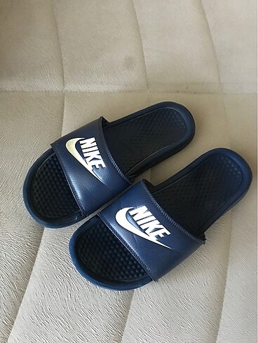 Nike terlik