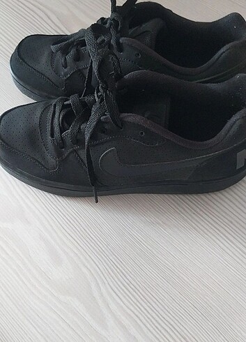 39 Beden siyah Renk Nike spor ayakkabı orijinal