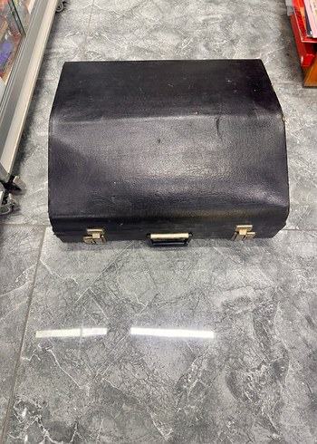 Buyuk Boy Calisir Durumda Akordion - Görsel 2