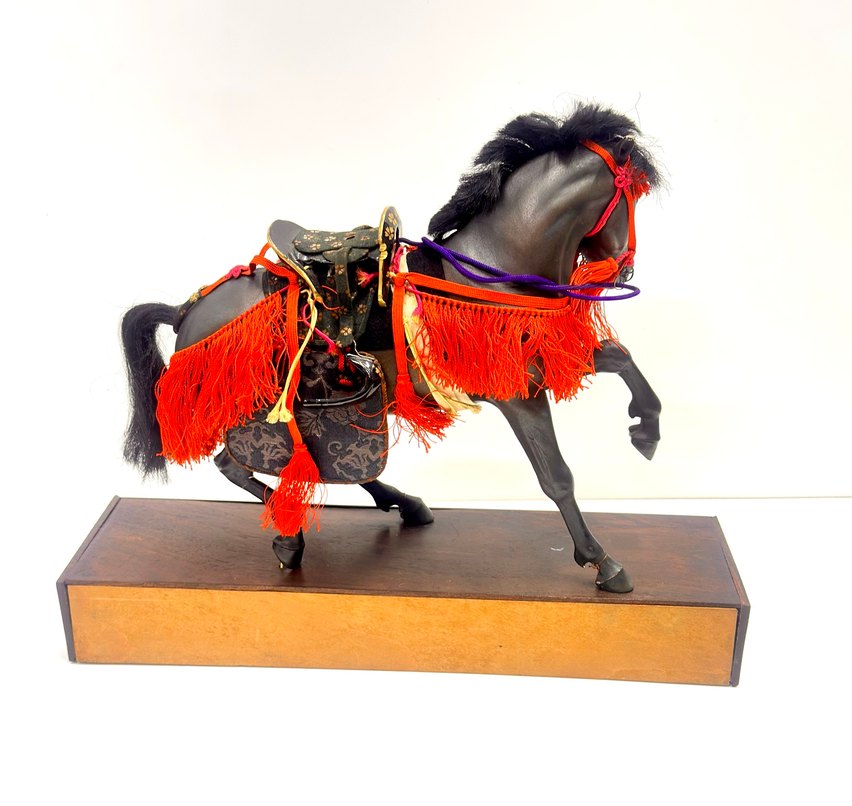 Japon Samuray Siyah At Figuru - Görsel 3