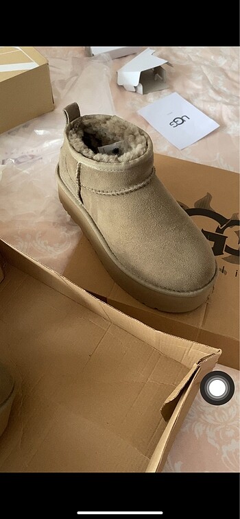 Ugg platform