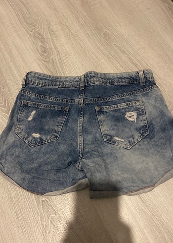 Kadın Gri Bol Kesim Mini Kot Şort - Görsel 3