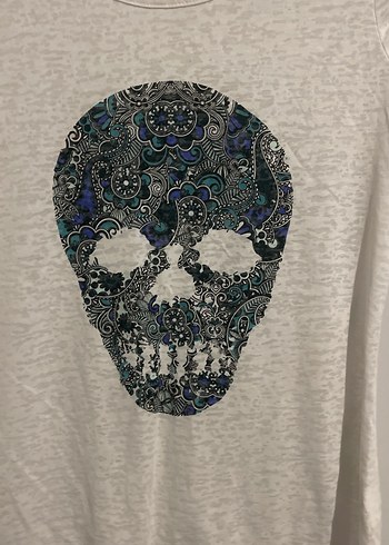 Kadın Gri Kısa Kollu Kafatası Baskılı Tişört - Görsel 2