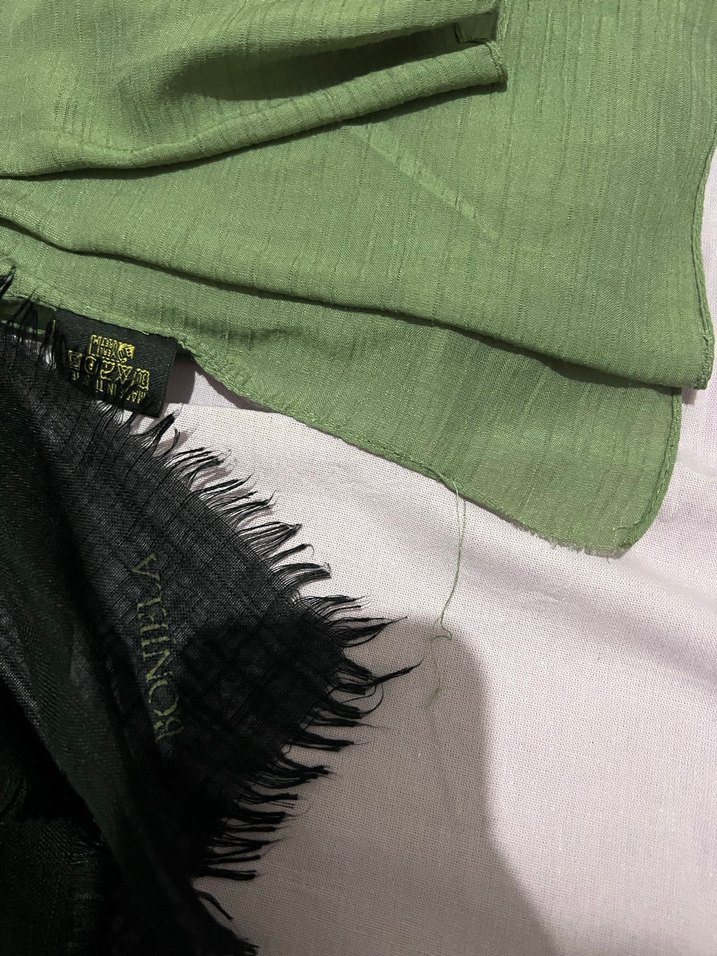 Kadın Pilili Yeşil Bohem Şal - Görsel 2