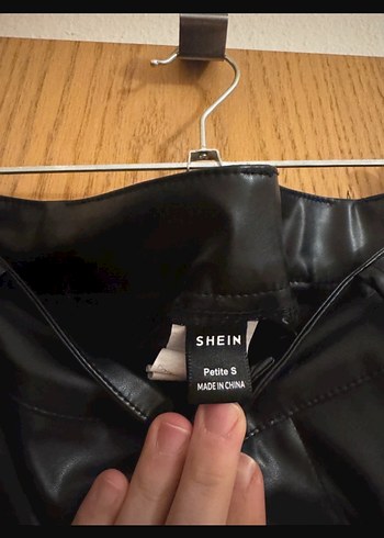 Diğer Kadın Siyah Deri Bol Paça Pantolon