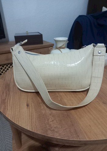 H&M Ekru Croco Desenli Sik Omuz Cantasi