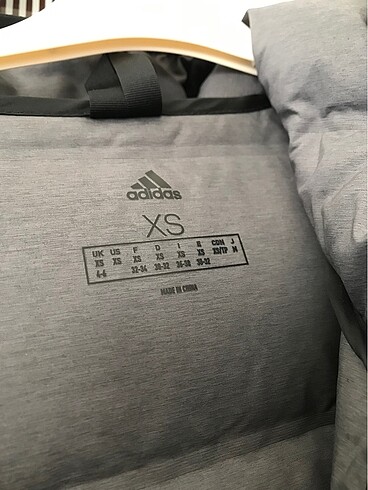 xs Beden gri Renk Adidas kadın mont