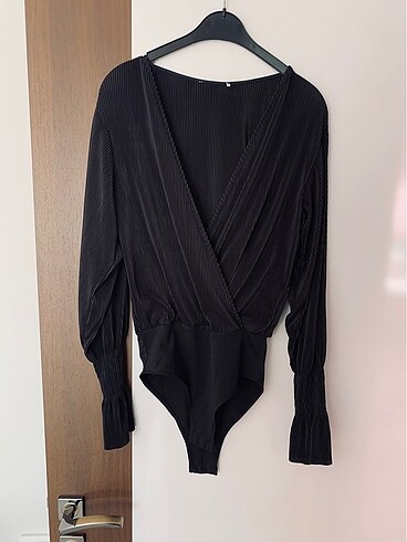 Bershka Olayyy çıtçıtlı bluz