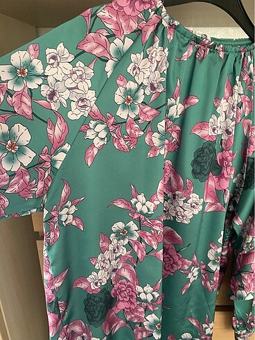 38 Beden çeşitli Renk Saten bluz