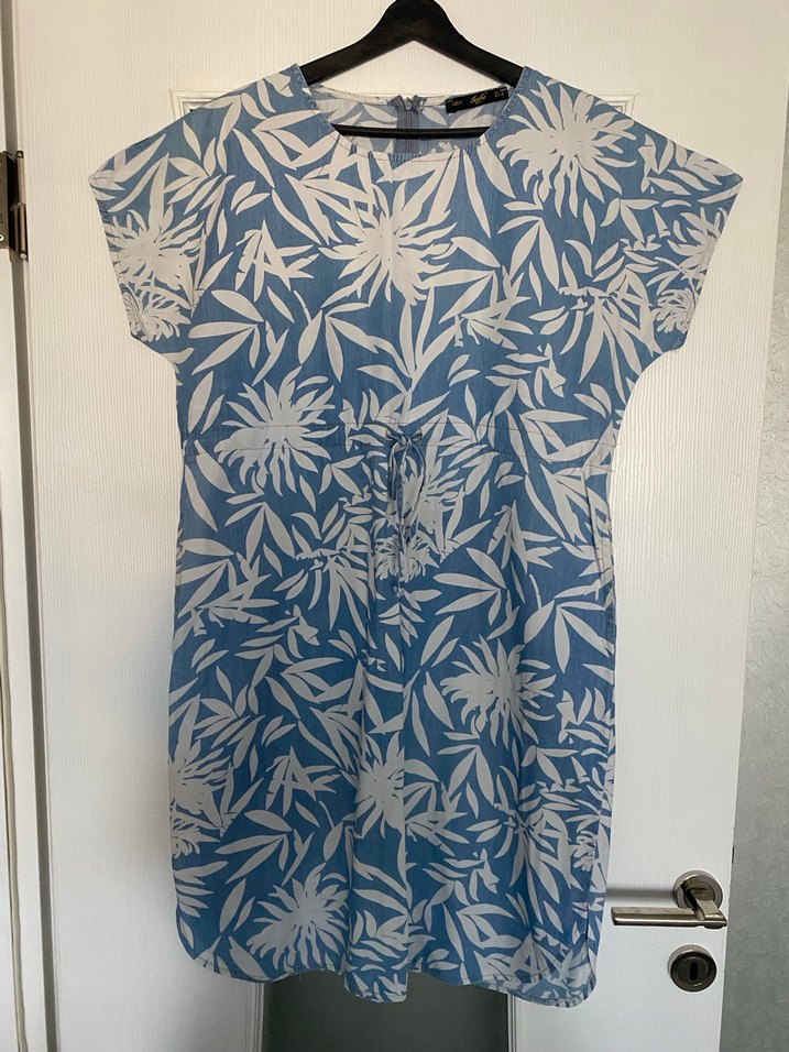 Bohem V Yaka Mavi Baskılı elbise - Görsel 4