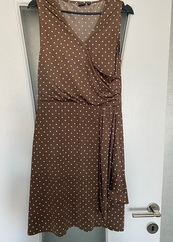 Kahverengi Puantiyeli V Yaka Midi Elbise - Görsel 2
