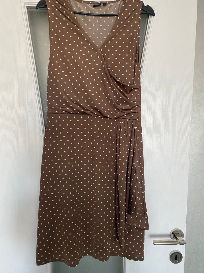 Kahverengi Puantiyeli V Yaka Midi Elbise - Görsel 2