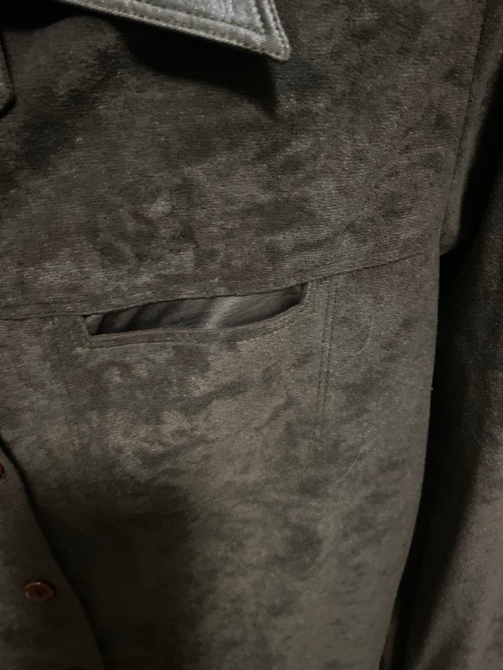 Düğmeli Süet Gri Kadın Gömlek - Görsel 4