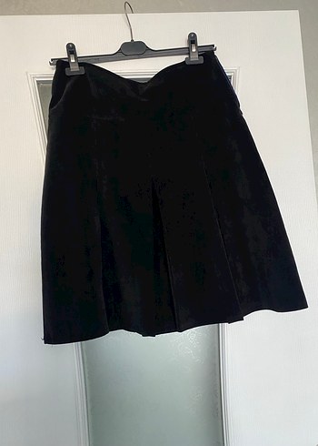 Siyah Süet Pileli Etek - Görsel 4