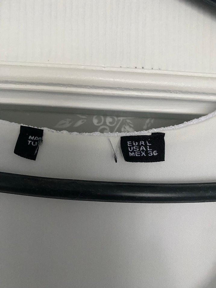 Dantel Detaylı Beyaz Kolsuz Midi Elbise - Görsel 4