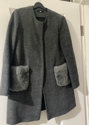 Koyu Gri Peluş Cepli Kaban - Görsel 3