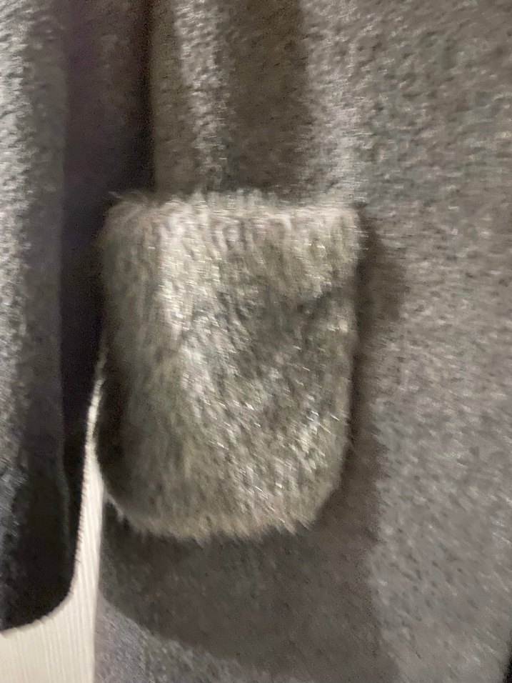 Koyu Gri Peluş Cepli Kaban - Görsel 2