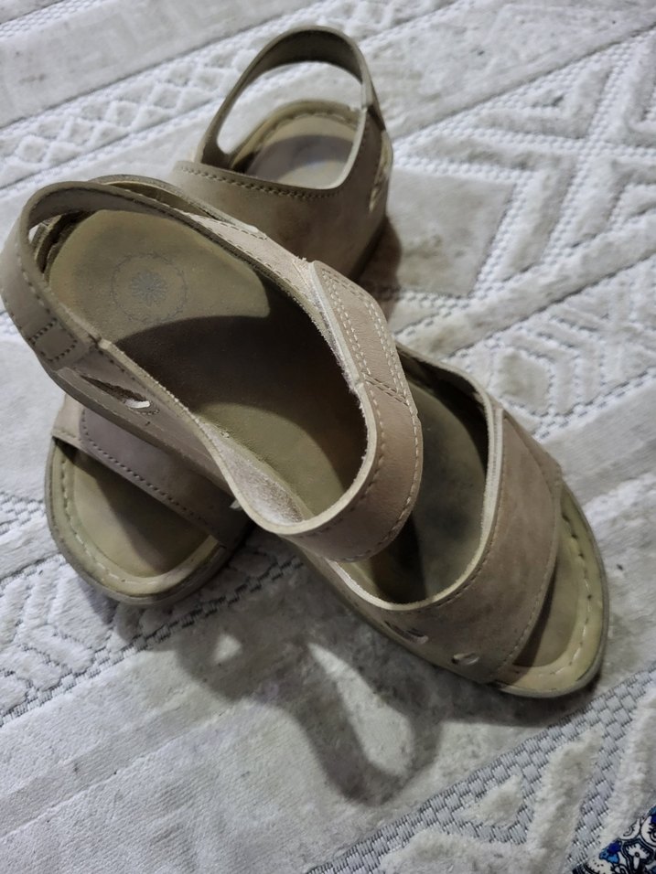 Bej Dolgu Topuklu Tokalı Kadın Sandalet - Görsel 3