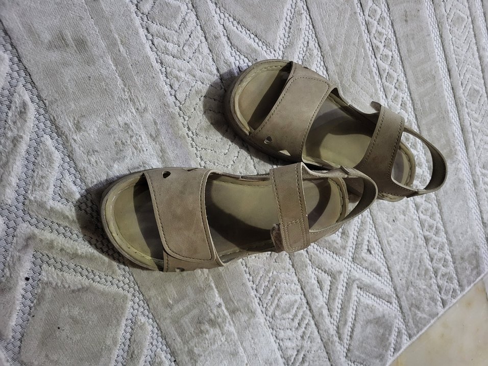 Bej Dolgu Topuklu Tokalı Kadın Sandalet - Görsel 4