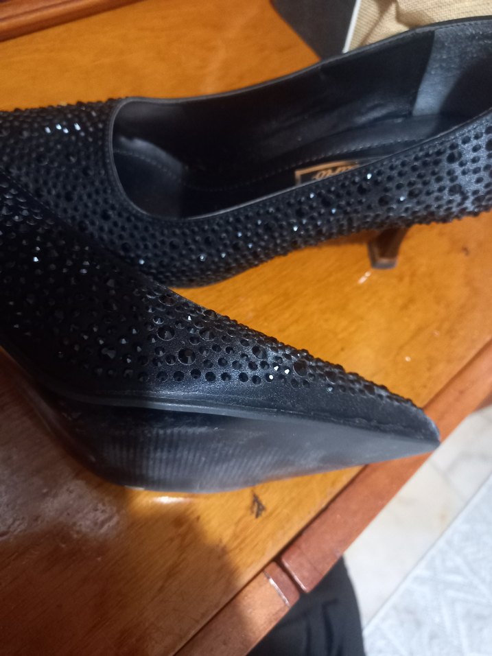 Siyah Payetli Stiletto Topuklu Kadın Ayakkabı - Görsel 4