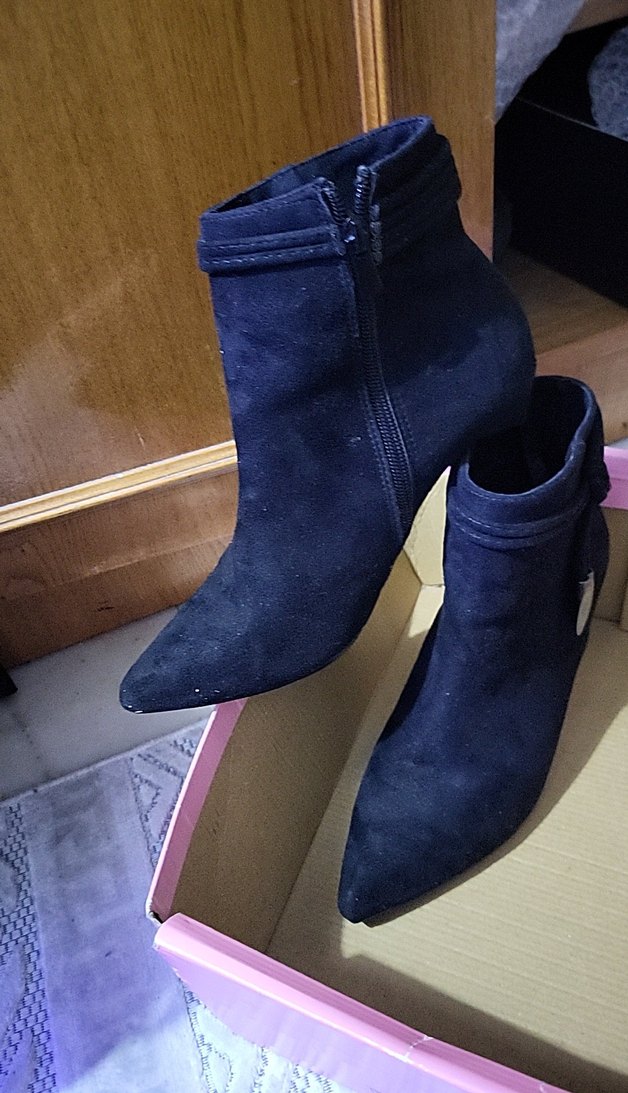 Siyah Süet Fermuarlı İnce Topuklu Kadın Bot - Görsel 4